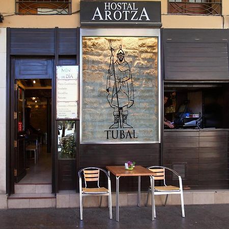 Hostal Arotza Тафалья Экстерьер фото