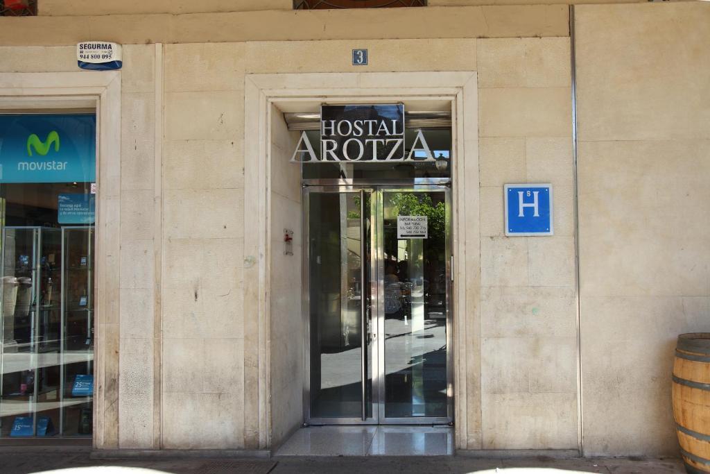 Hostal Arotza Тафалья Экстерьер фото