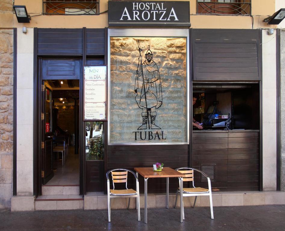 Hostal Arotza Тафалья Экстерьер фото